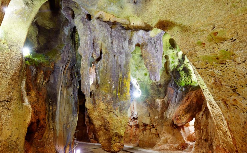 Spectacular caves to visit in Spain